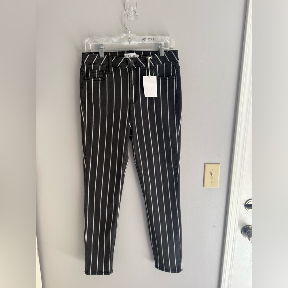 Cello Women’s Skinny High Rise Black White Striped Jeans Women’s SZ 11 New